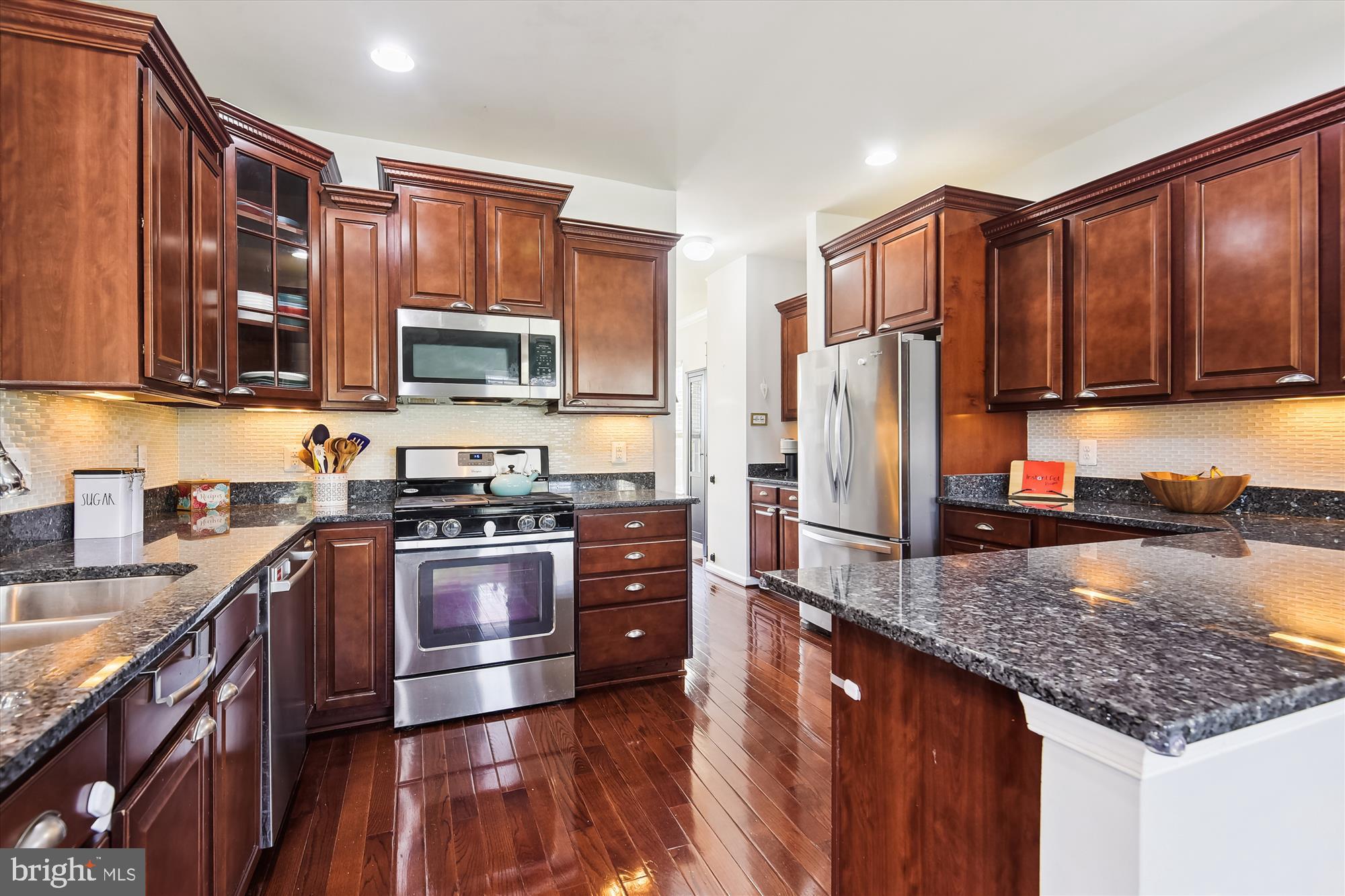 43464 Hopestone Terrace Chantilly, VA 20152 - Photo 15 of 65 Kitchen