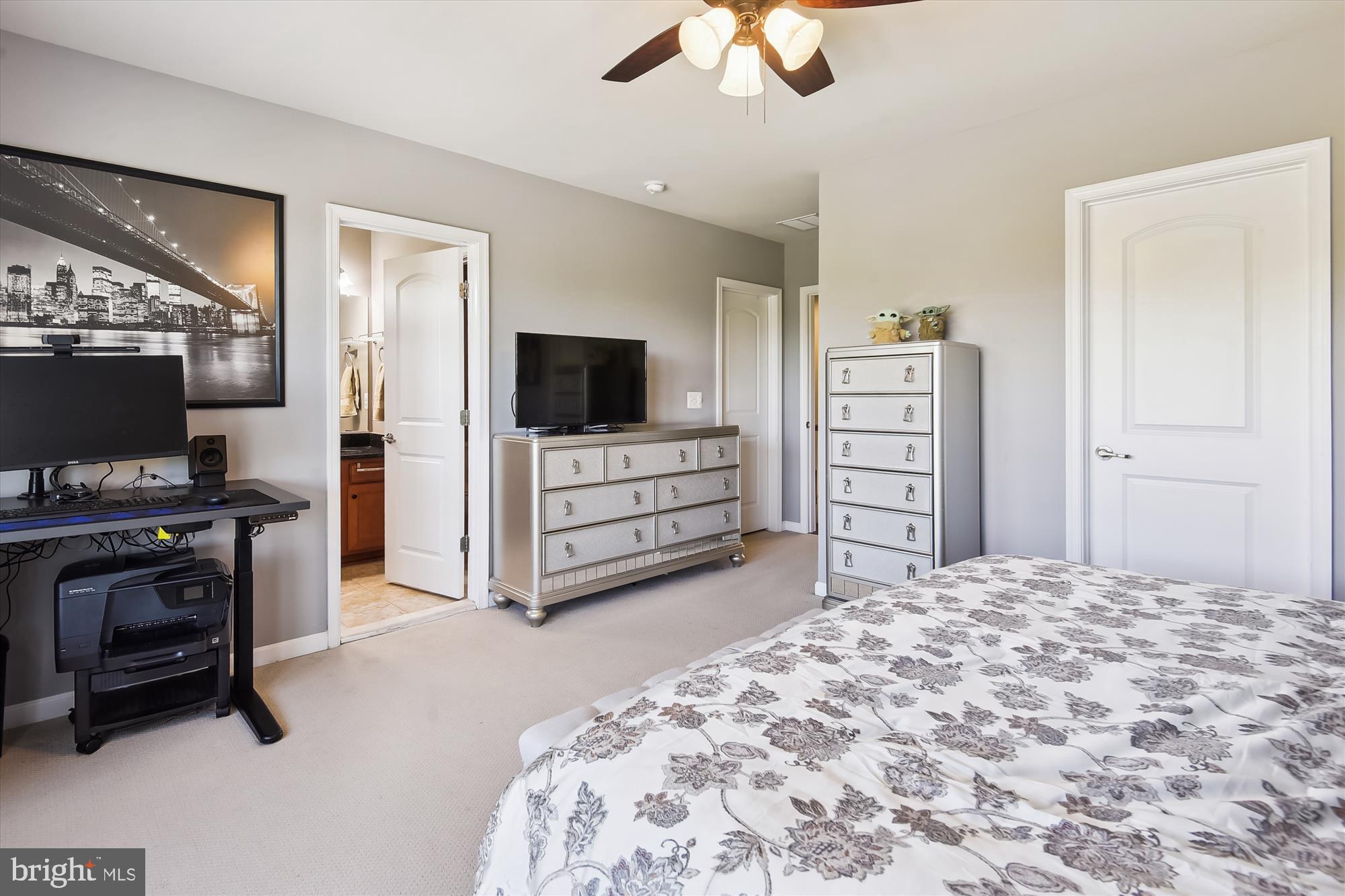 43464 Hopestone Terrace Chantilly, VA 20152 - Photo 29 of 65 Primary Bedroom
