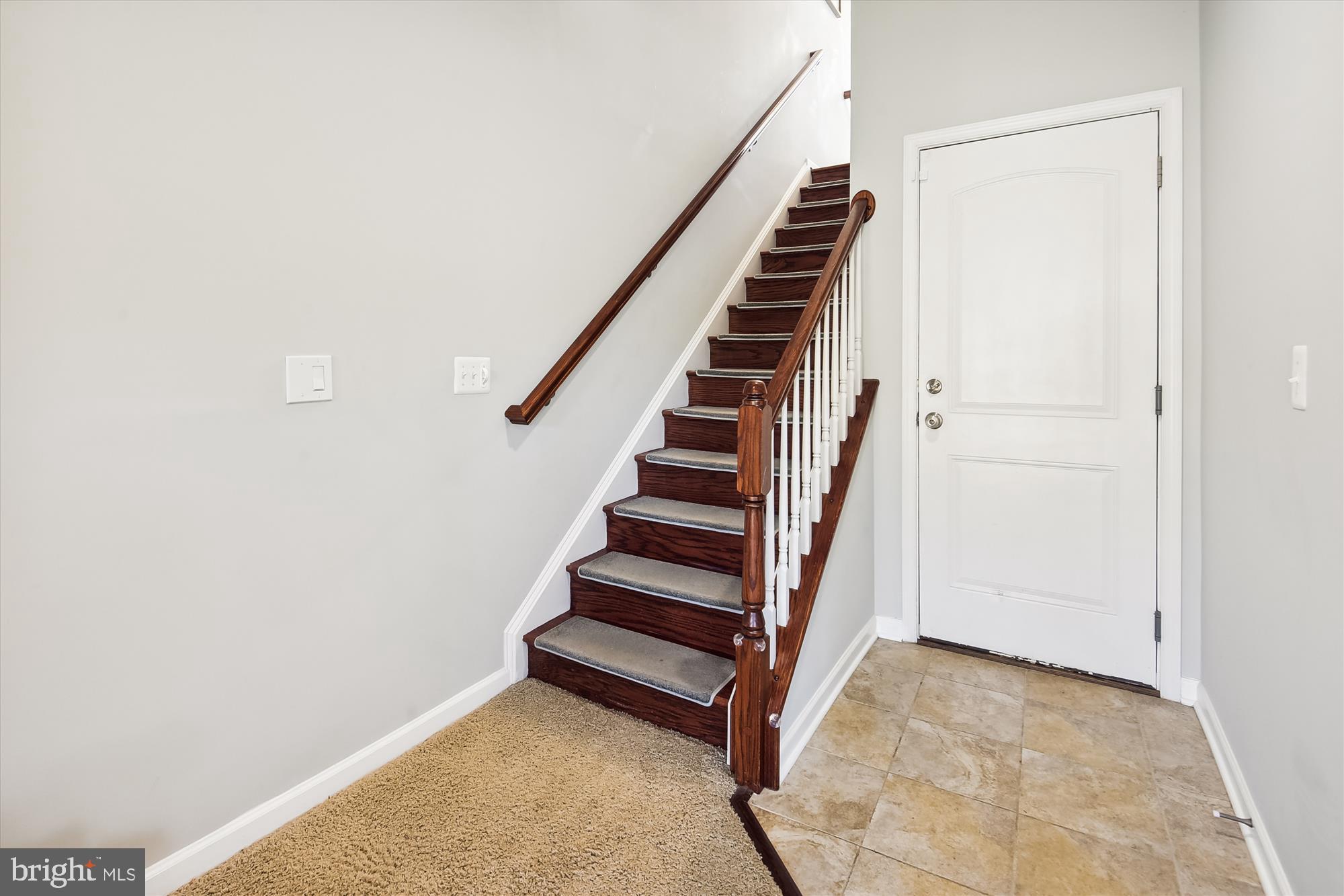 43464 Hopestone Terrace Chantilly, VA 20152 - Photo 37 of 65 Stairs
