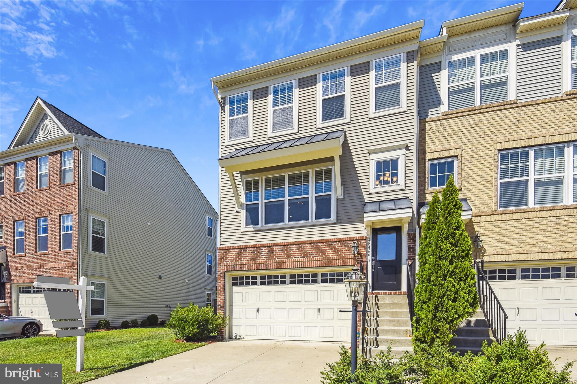 43464 Hopestone Terrace Chantilly, VA 20152 - Photo 5 of 65 Front Elevation