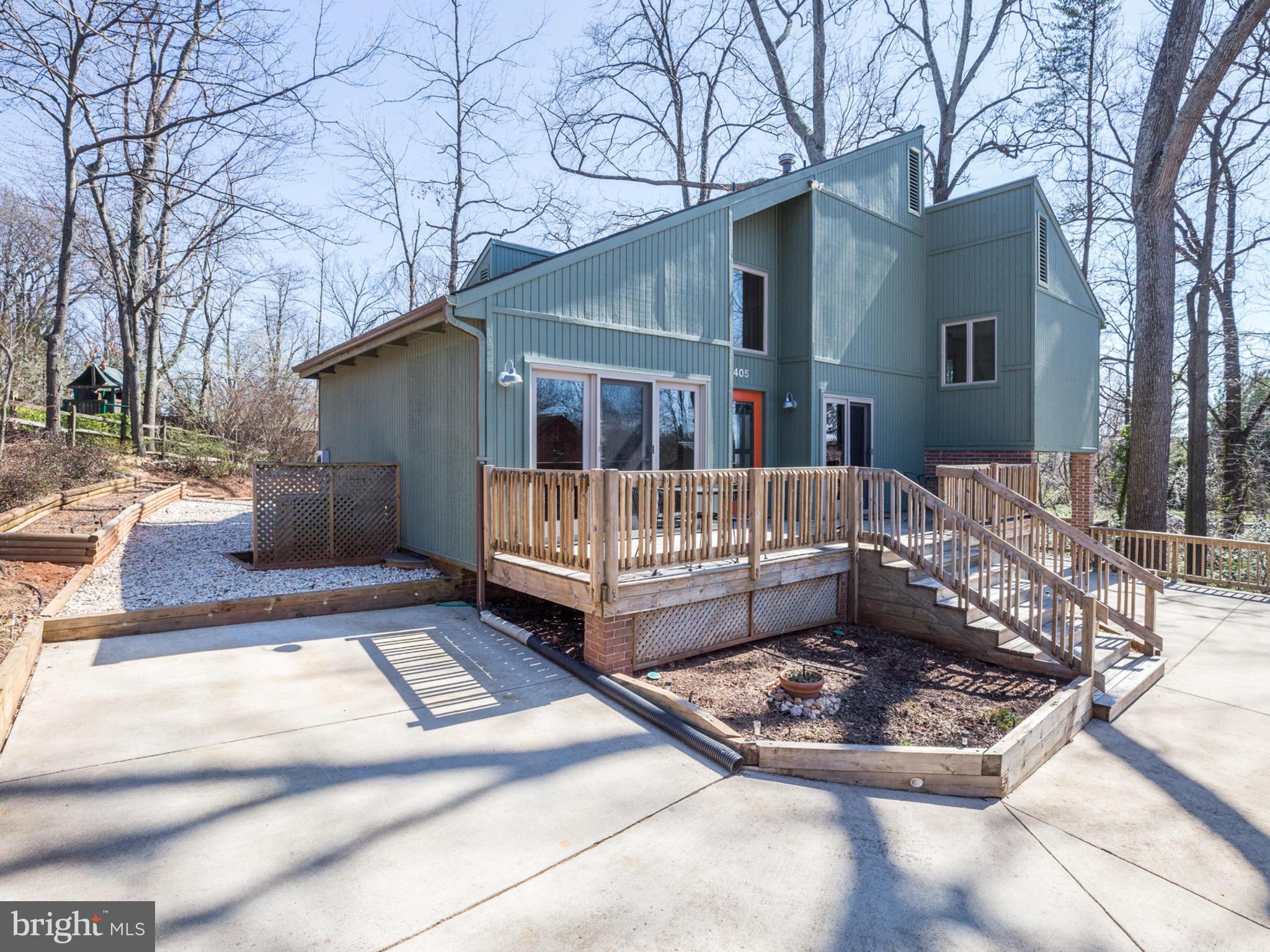 9405 Raintree Road Burke, VA 22015 - Photo 1 of 30 Front of Home