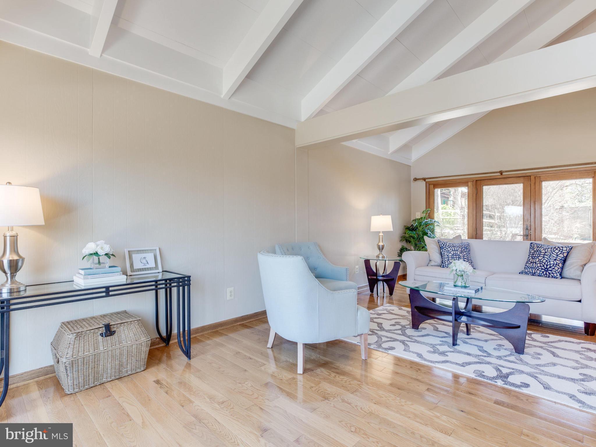 9405 Raintree Road Burke, VA 22015 - Photo 3 of 30 Family Room
