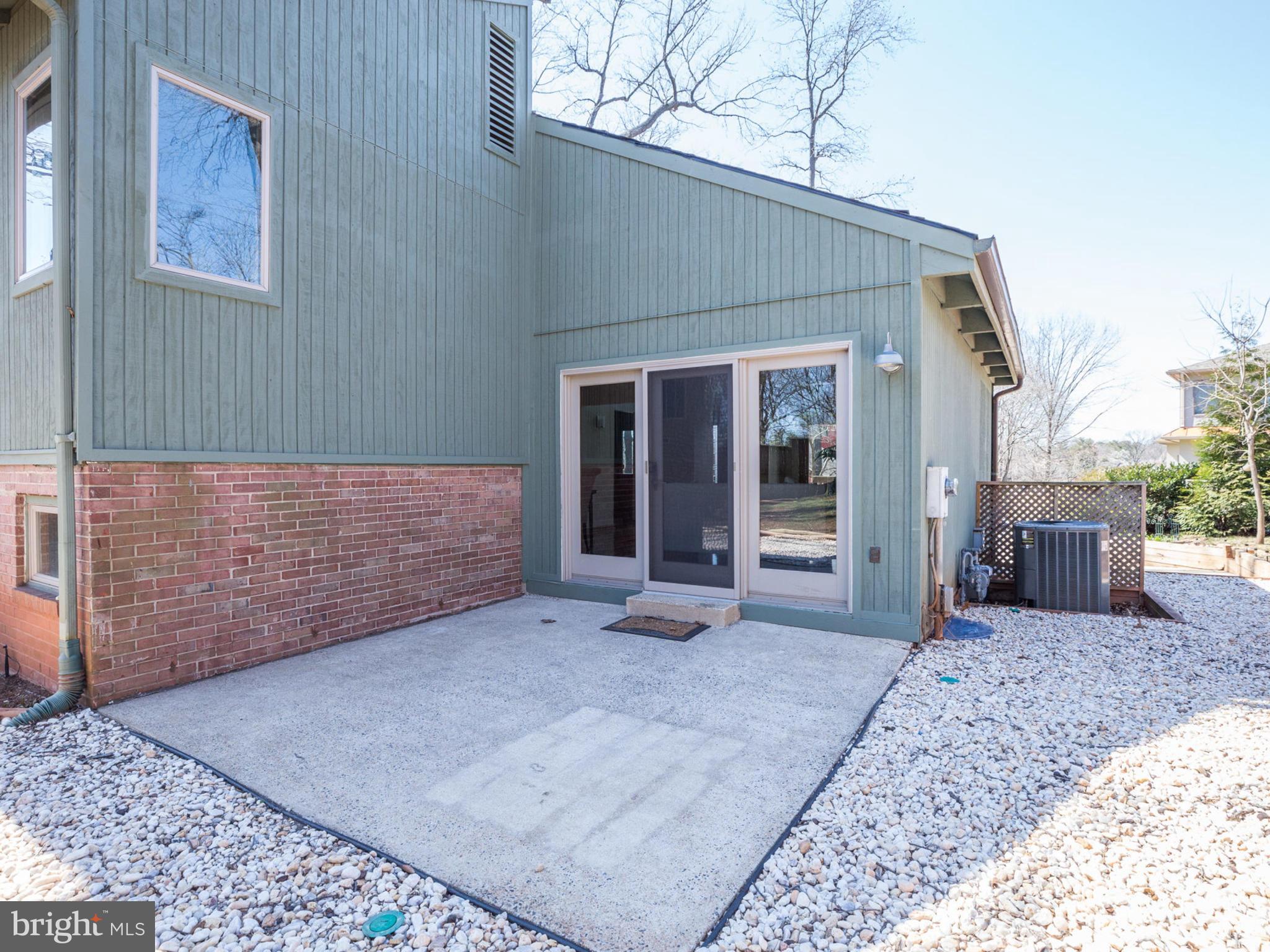 9405 Raintree Road Burke, VA 22015 - Photo 29 of 30 Back Patio