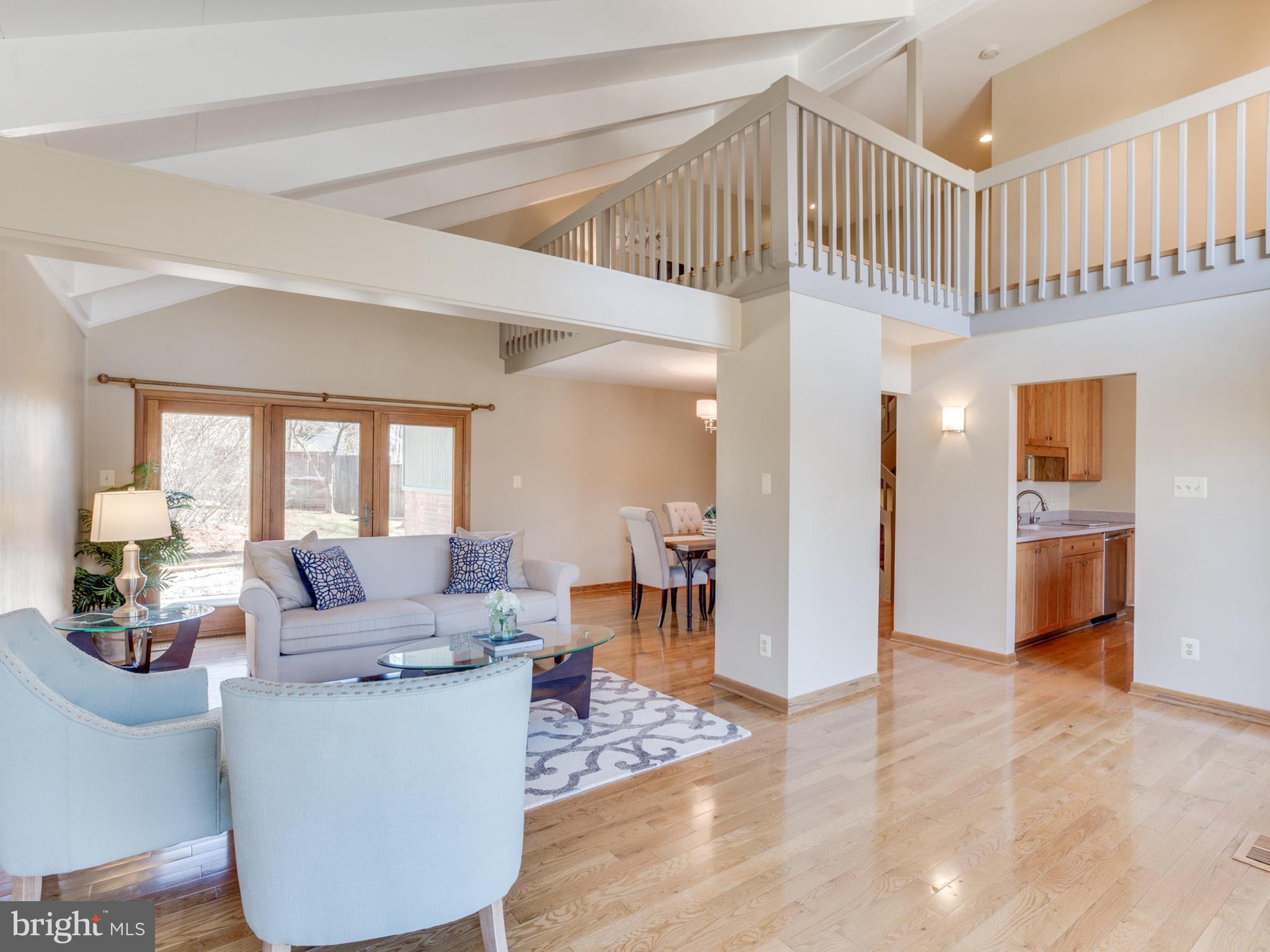 9405 Raintree Road Burke, VA 22015 - Photo 5 of 30 Family Room