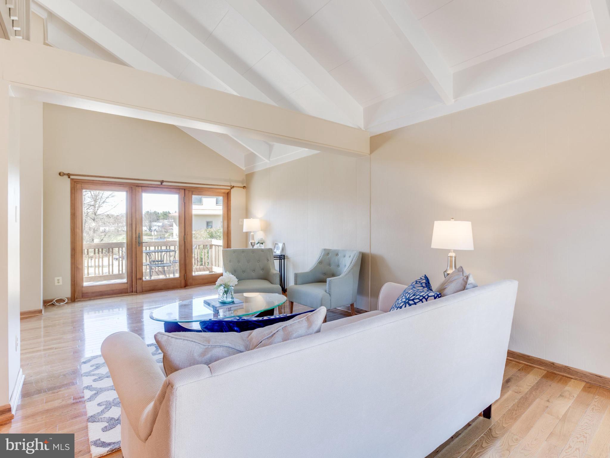 9405 Raintree Road Burke, VA 22015 - Photo 7 of 30 Family Room