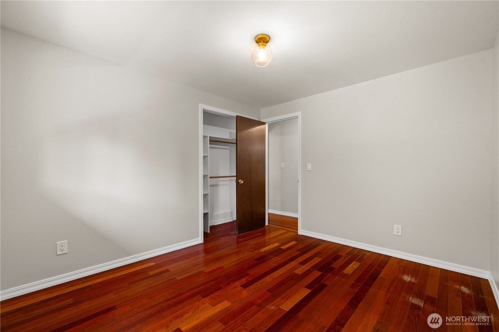 8021 181st Place Southwest Edmonds, WA 98026 - Photo 23 of 40