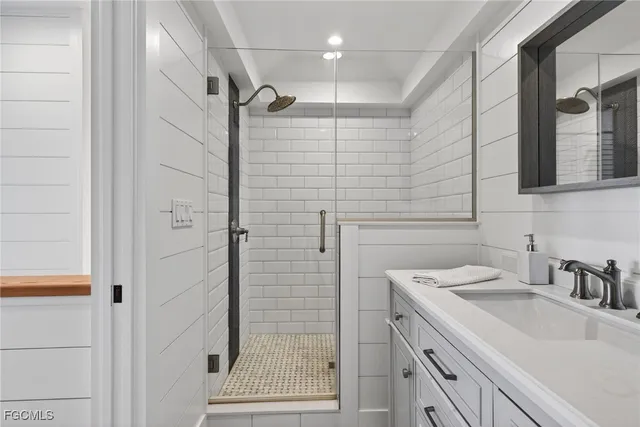 $1,124,900 | 520 Useppa Island, Bokeelia, FL 33922