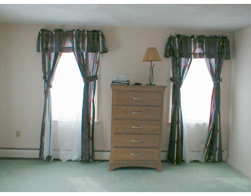 7 Dettling Road Maynard, MA 01754 - Photo 6 of 10 Gallery Image 6