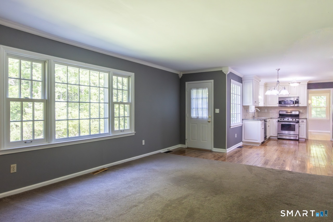 37 Vintage Road Trumbull, CT 06611 - Photo 15 of 39