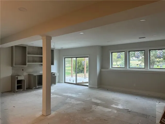 $674,900 | 802 Savannah Court, Greenwood, MO 64034