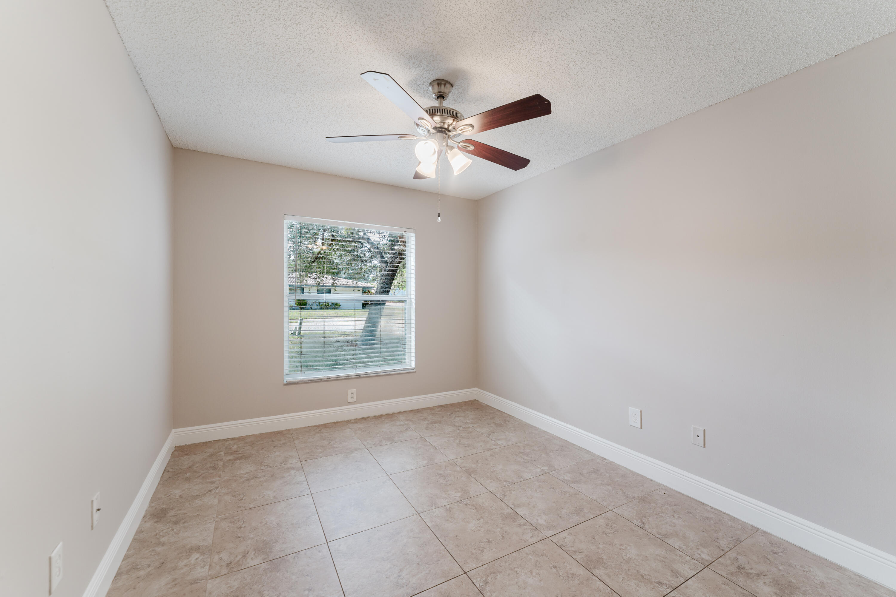 1298 Northwest 15th Avenue, Unit B Boca Raton, FL 33486 - Photo 17 of 44 B-9
