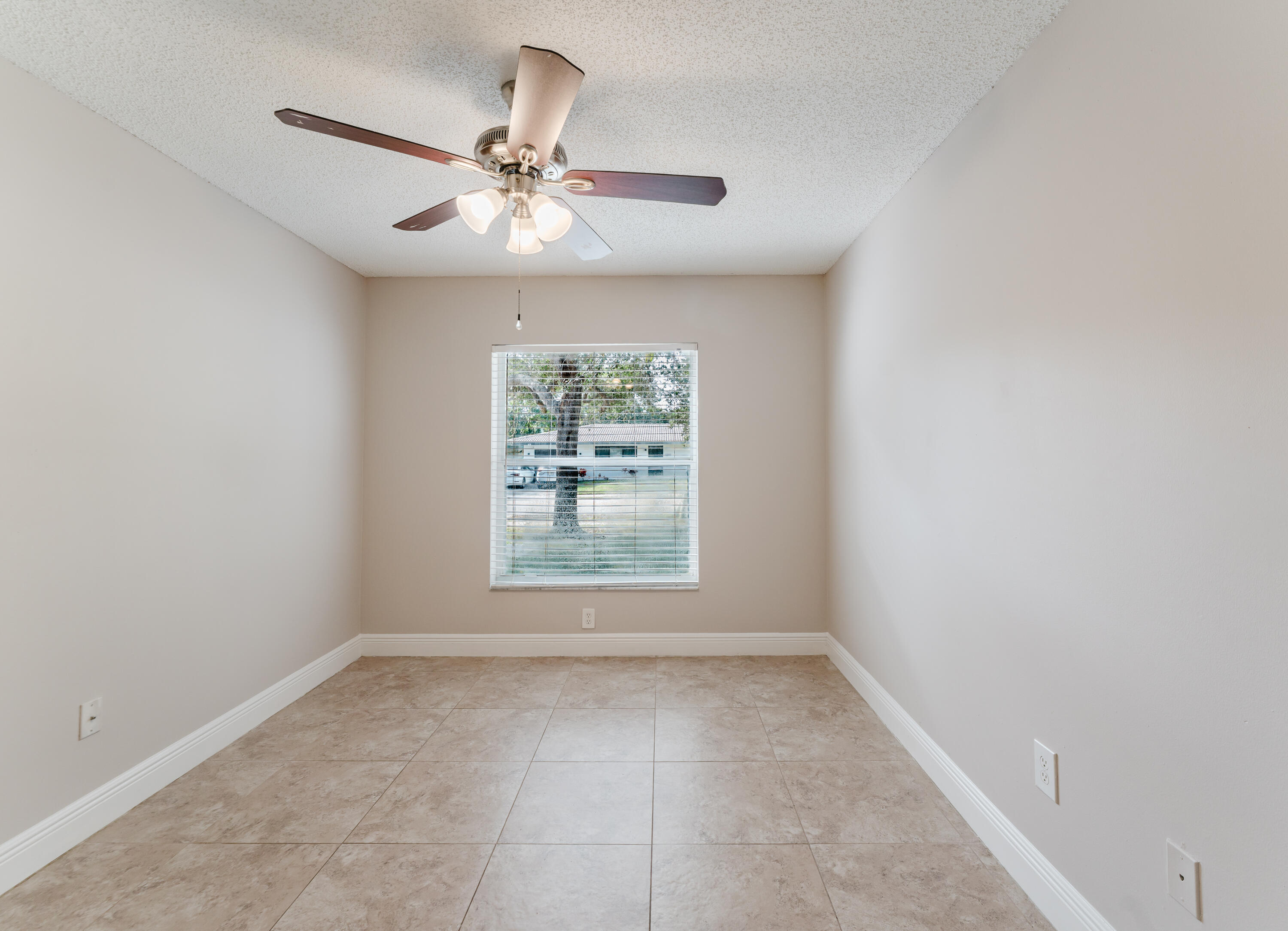 1298 Northwest 15th Avenue, Unit B Boca Raton, FL 33486 - Photo 18 of 44 B-10