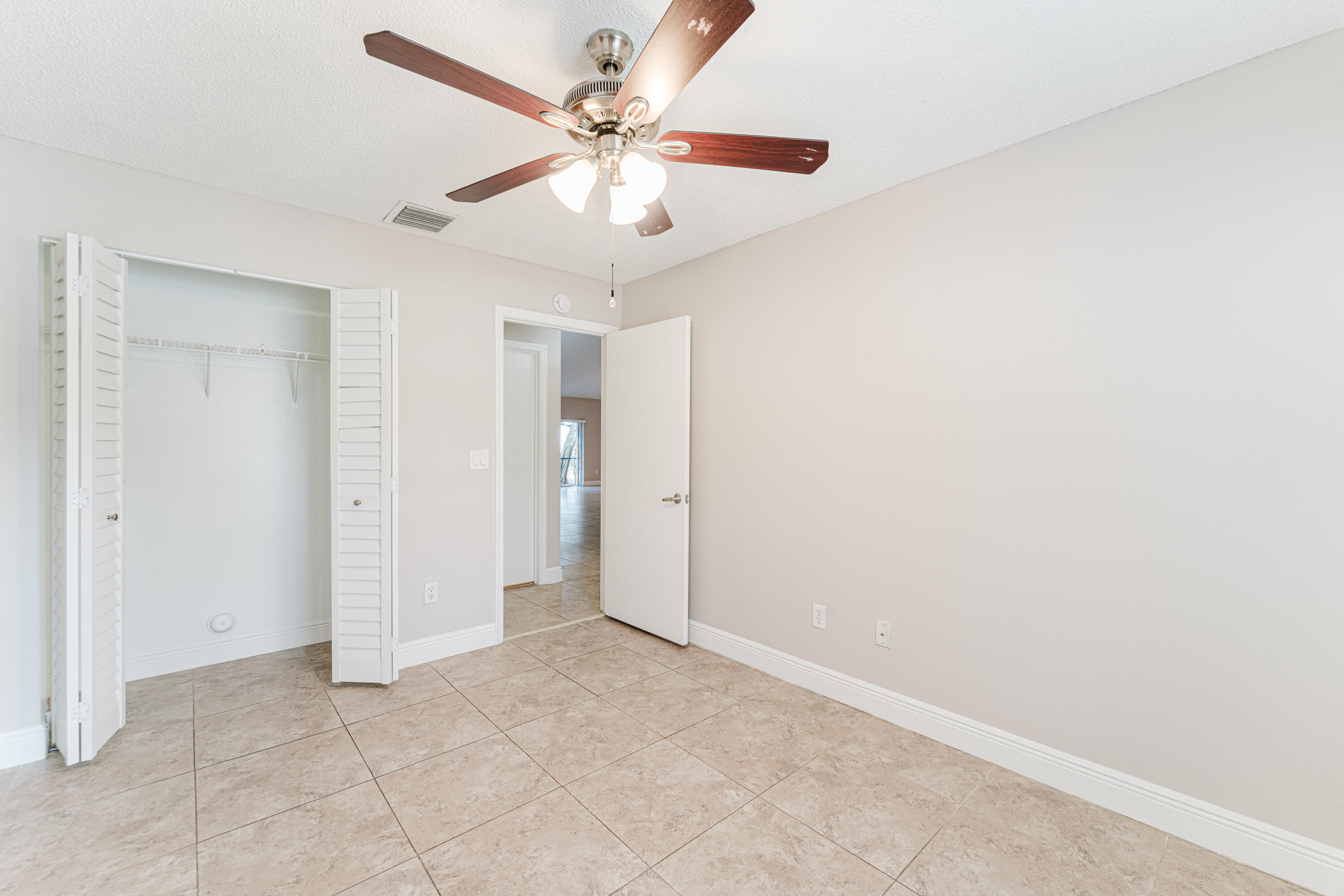 1298 Northwest 15th Avenue, Unit B Boca Raton, FL 33486 - Photo 19 of 44 B-11