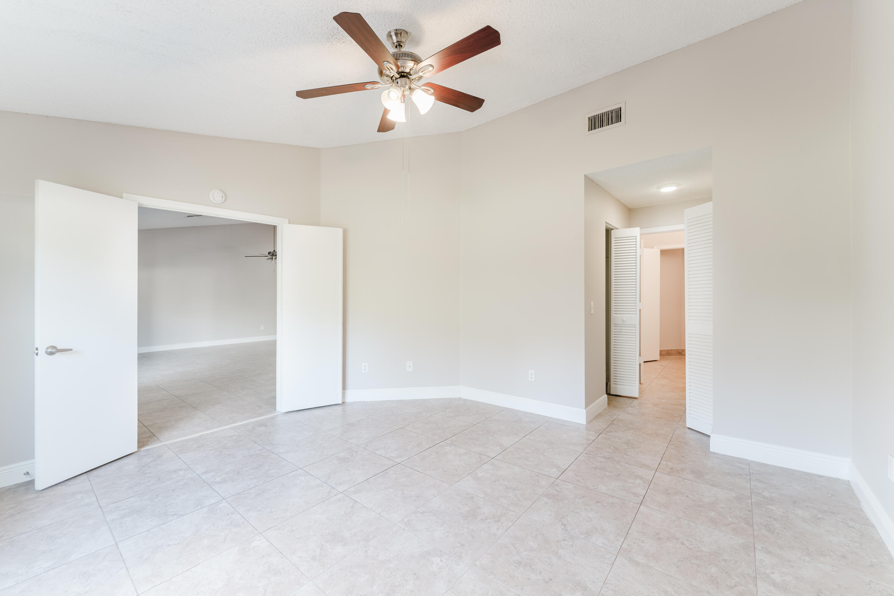 1298 Northwest 15th Avenue, Unit B Boca Raton, FL 33486 - Photo 32 of 44 B-34