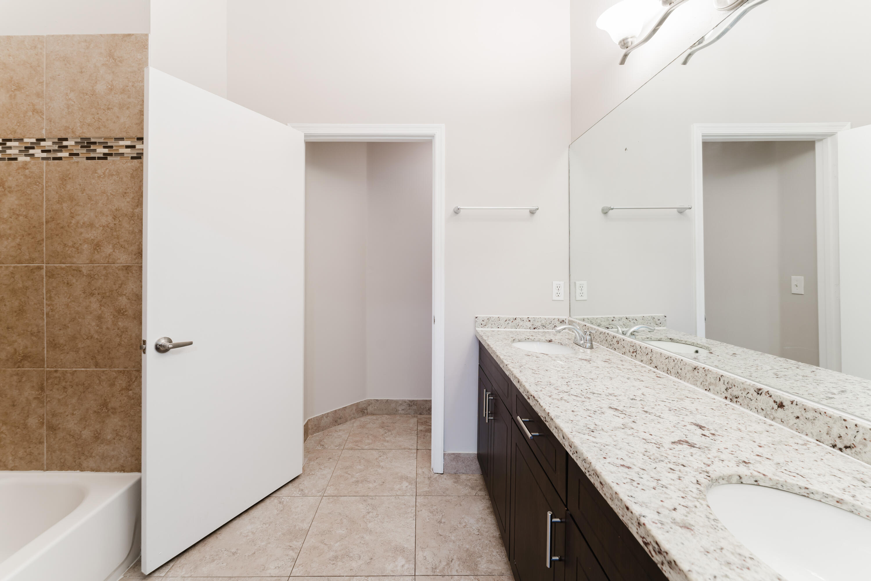 1298 Northwest 15th Avenue, Unit B Boca Raton, FL 33486 - Photo 33 of 44 B-35