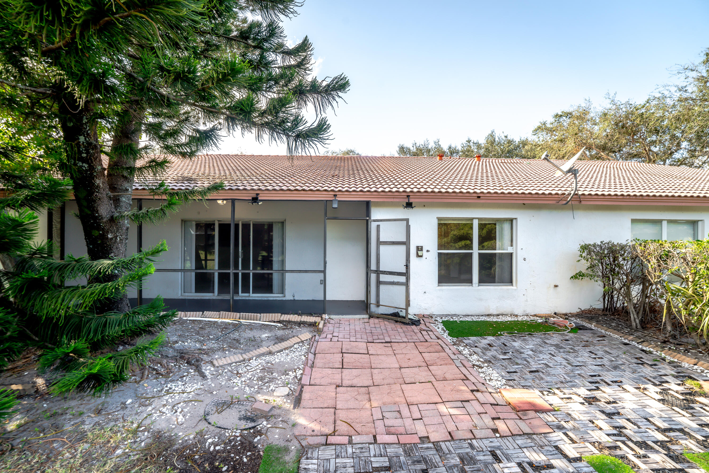 1298 Northwest 15th Avenue, Unit B Boca Raton, FL 33486 - Photo 39 of 44 B-41