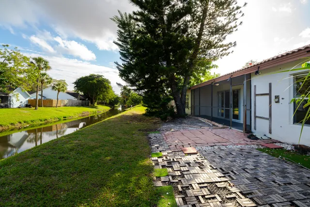 $3,500 | 1298 Northwest 15th Avenue, Unit B, Boca Raton, FL 33486