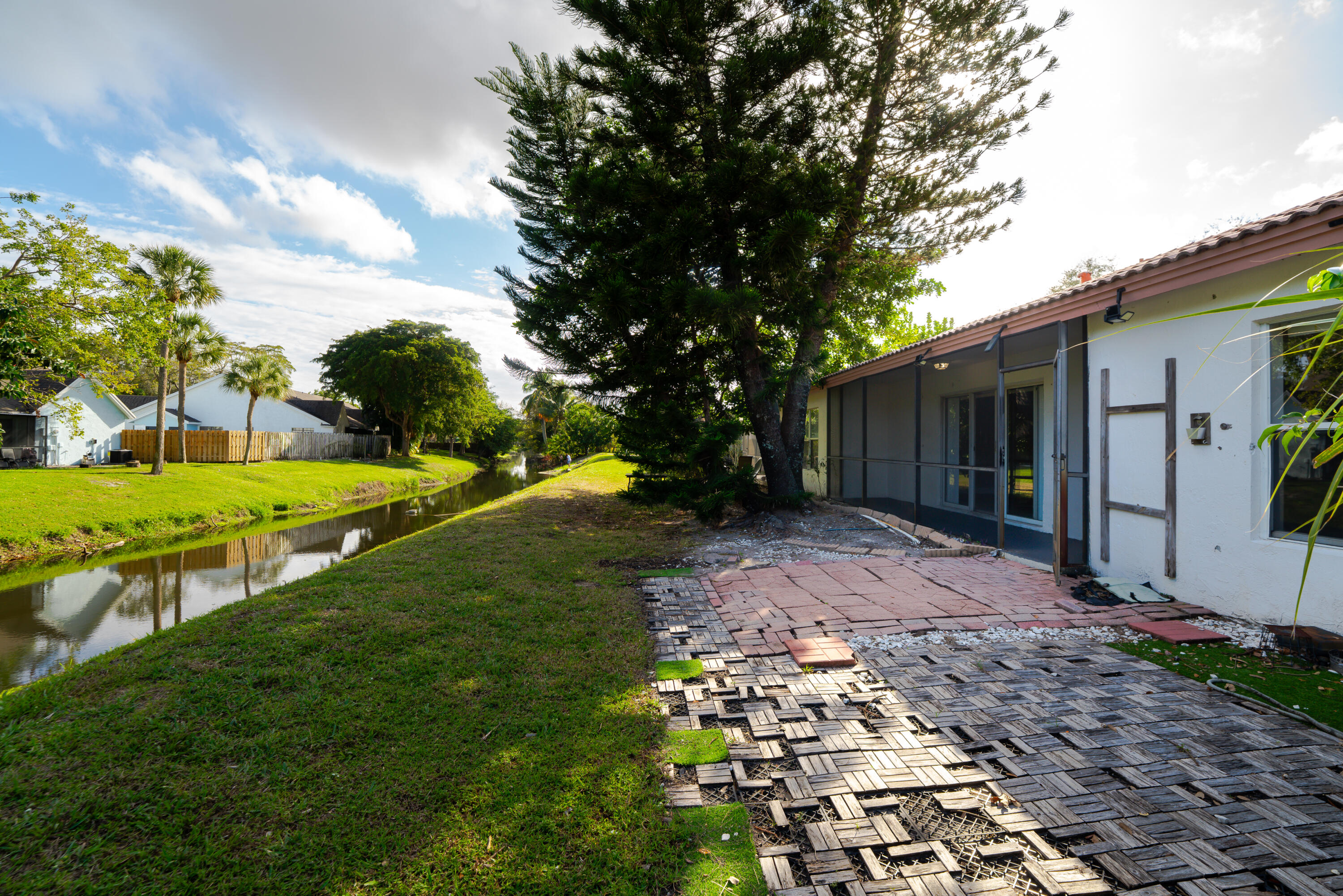 1298 Northwest 15th Avenue, Unit B Boca Raton, FL 33486 - Photo 40 of 44 B-42