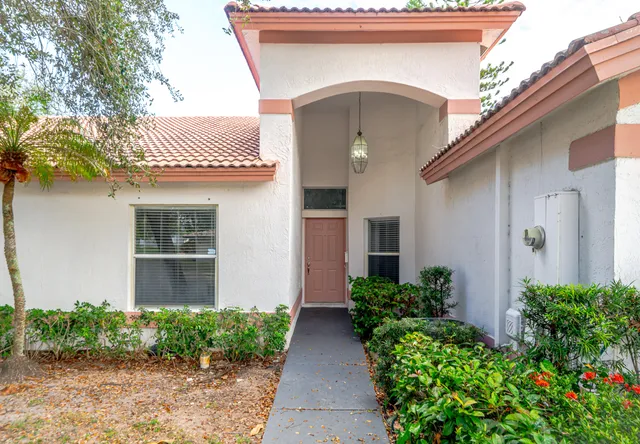 $3,500 | 1298 Northwest 15th Avenue, Unit B, Boca Raton, FL 33486