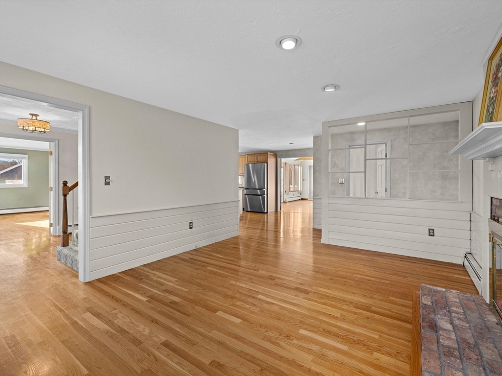 157 Ruggles Street Westborough, MA 01581 - Photo 20 of 42 Gallery Image 20