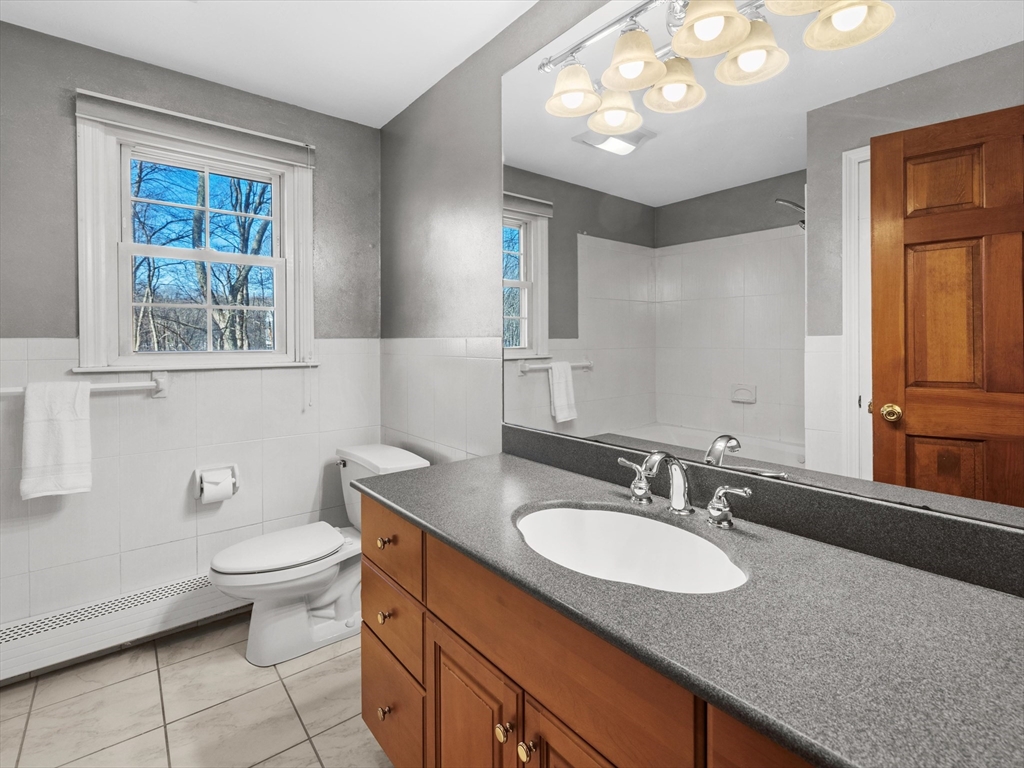 157 Ruggles Street Westborough, MA 01581 - Photo 31 of 42 Gallery Image 31