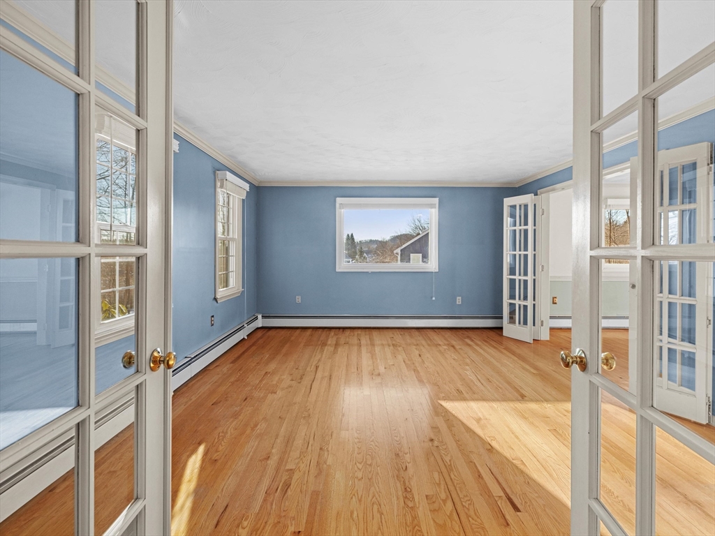 157 Ruggles Street Westborough, MA 01581 - Photo 7 of 42 Gallery Image 7
