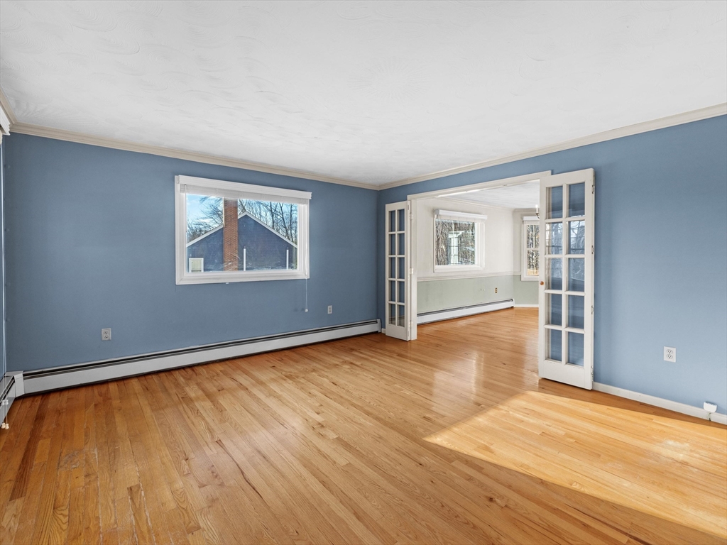 157 Ruggles Street Westborough, MA 01581 - Photo 9 of 42 Gallery Image 9