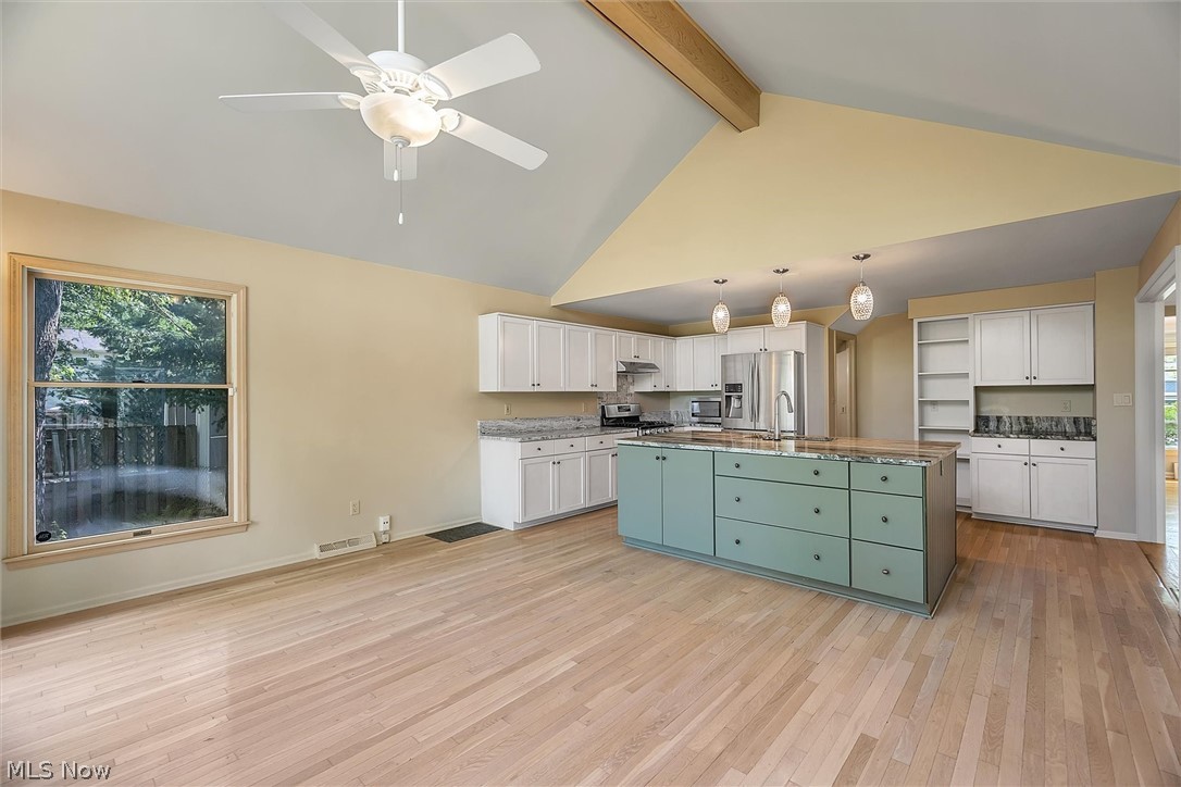1365 Croyden Road Lyndhurst, OH 44124 - Photo 13 of 35