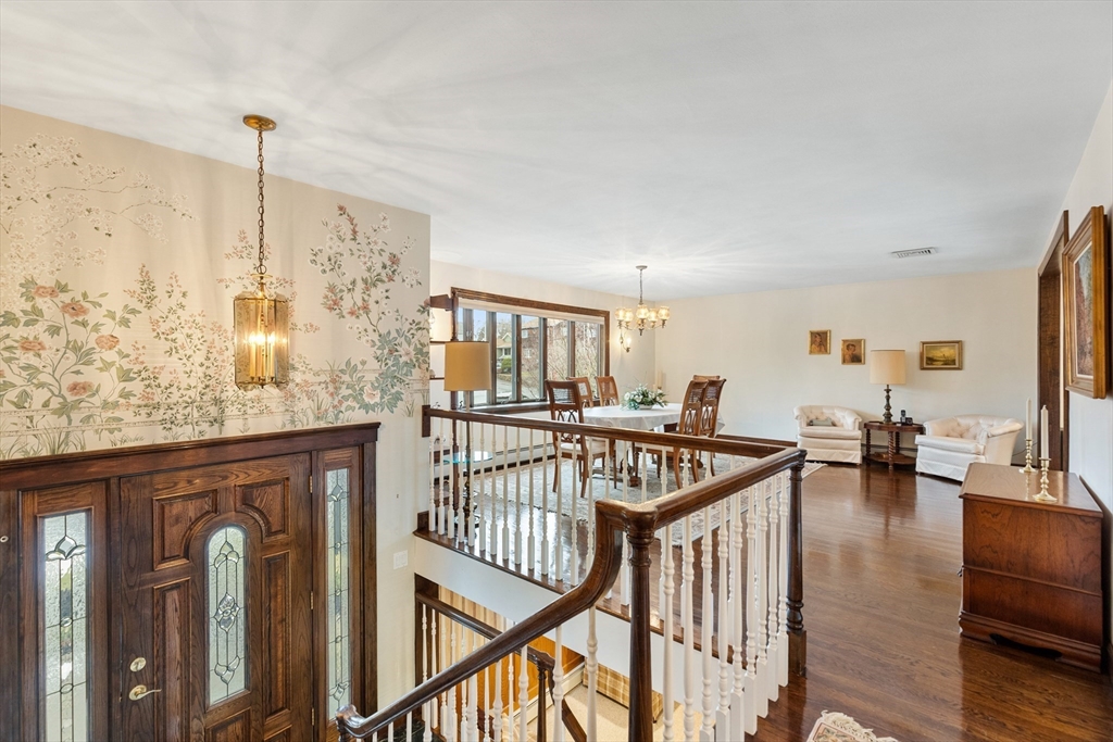 5 Willson Road Salem, MA 01970 - Photo 6 of 34