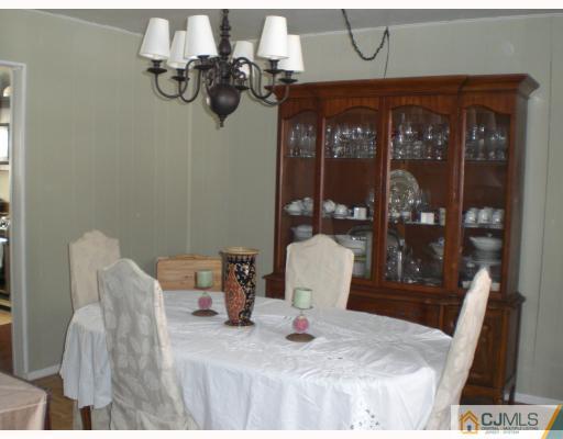 4 Tiffin Road Kendall Park, NJ 08824 - Photo 3 of 8 Gallery Image 3