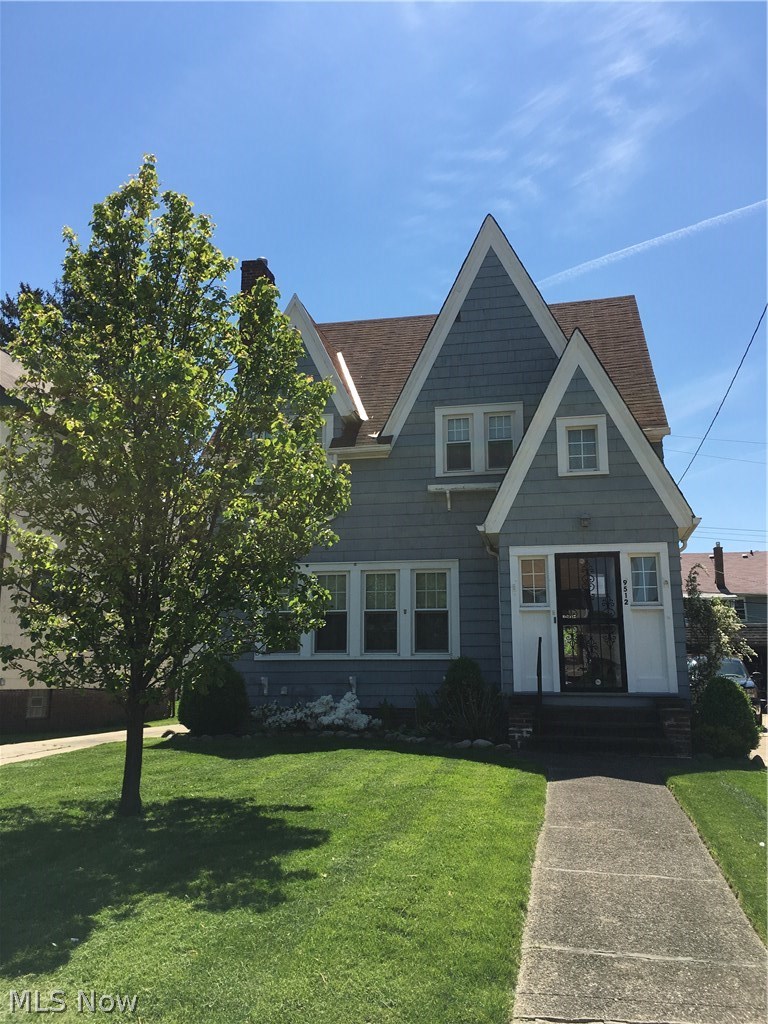 9512 Birchwood Road Cleveland, OH 44125 - Photo 1 of 35