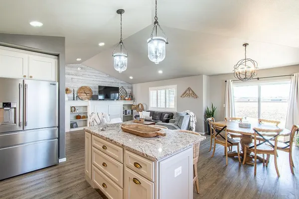 $584,900 | 713 48th Avenue West, West Fargo, ND 58078