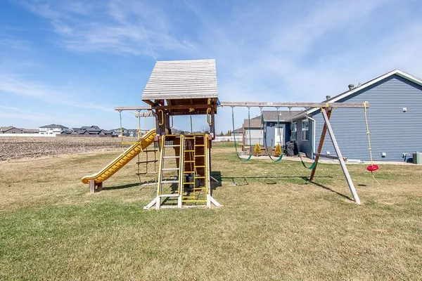 $584,900 | 713 48th Avenue West, West Fargo, ND 58078