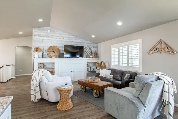 $584,900 | 713 48th Avenue West, West Fargo, ND 58078