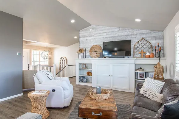 $584,900 | 713 48th Avenue West, West Fargo, ND 58078