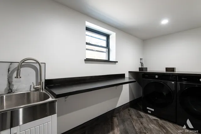 $899,900 | 3710 West 113th Street, Chicago, IL 60655