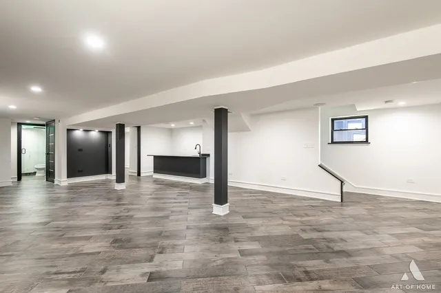 $899,900 | 3710 West 113th Street, Chicago, IL 60655