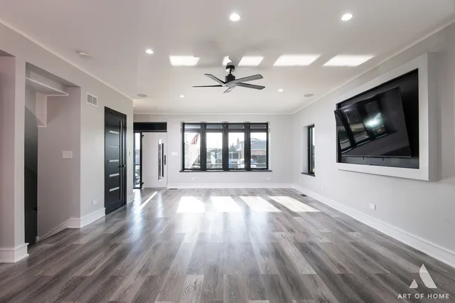 $899,900 | 3710 West 113th Street, Chicago, IL 60655