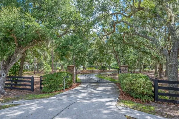$1,500,000 | 11832 Neal Road, Lithia, FL 33547