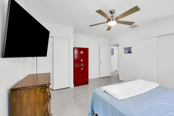 $5,000 | 505 North Ocean Boulevard, Pompano Beach, FL 33062