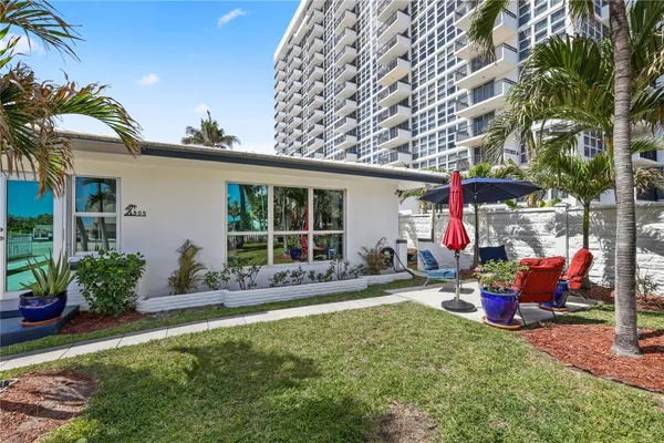 $5,000 | 505 North Ocean Boulevard, Pompano Beach, FL 33062