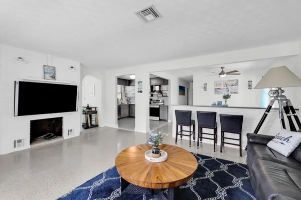 $5,000 | 505 North Ocean Boulevard, Pompano Beach, FL 33062