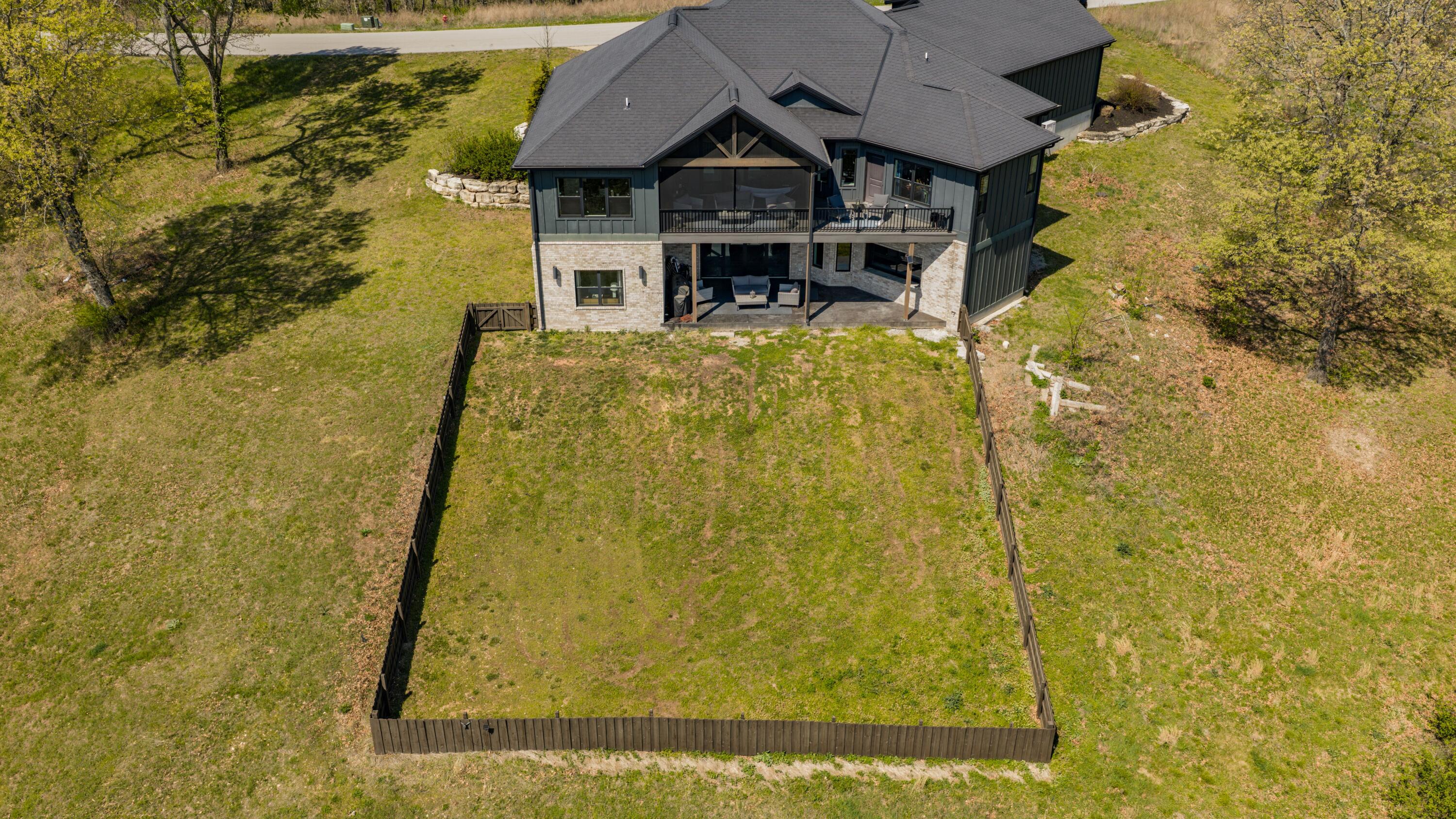 226 Chalcedony Court Reeds Spring, MO 65737 - Photo 12 of 97 Air Home 10