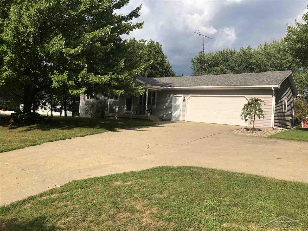 7305 Sheridan Road Millington, MI 48746 - Photo 3 of 27 31357344-2.JPG