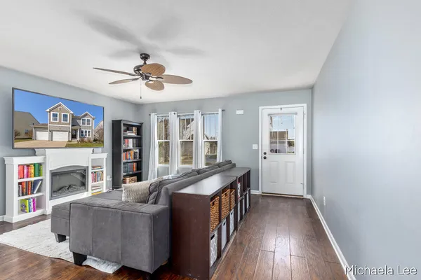 $329,900 | 607 Nantucket Drive, Lansing, MI 48906