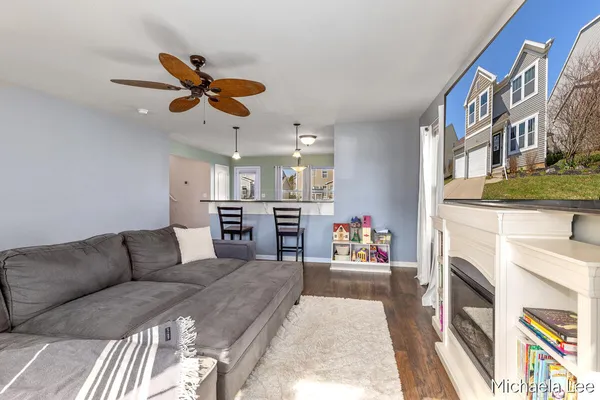 $329,900 | 607 Nantucket Drive, Lansing, MI 48906