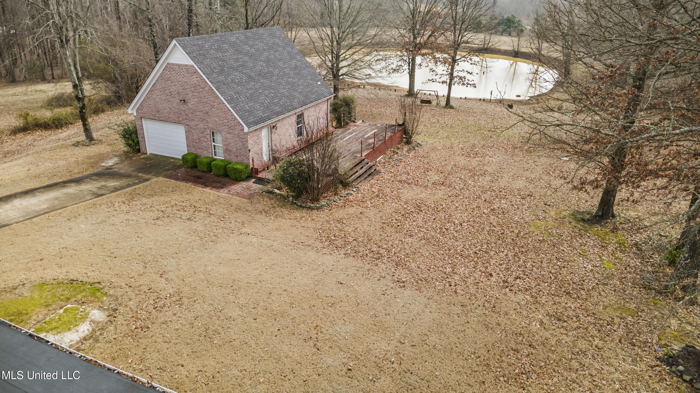 328 Crockett Loop East Hernando, MS 38632 - Photo 38 of 40 38_dji_0009_print