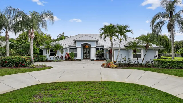 $925,000 | 4821 Southwest Lake Grove Circle, Palm City, FL 34990