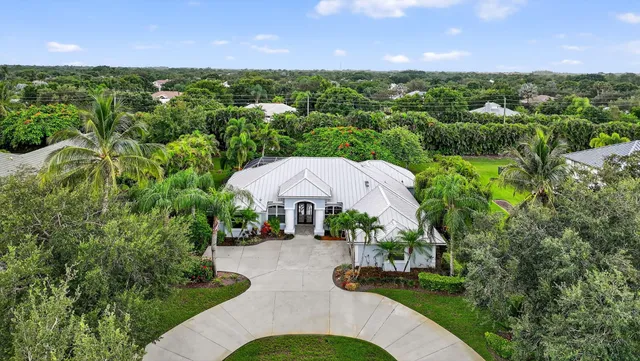 $925,000 | 4821 Southwest Lake Grove Circle, Palm City, FL 34990
