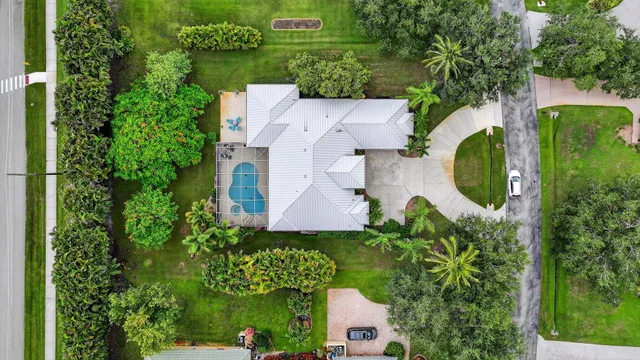 $925,000 | 4821 Southwest Lake Grove Circle, Palm City, FL 34990